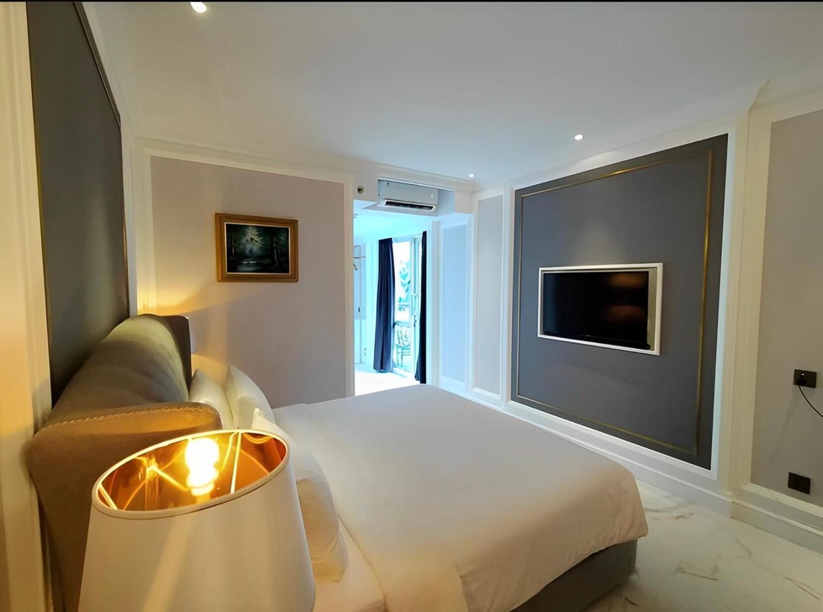 Grand Eska Hotel & Suites Batam Nagoya Exterior foto