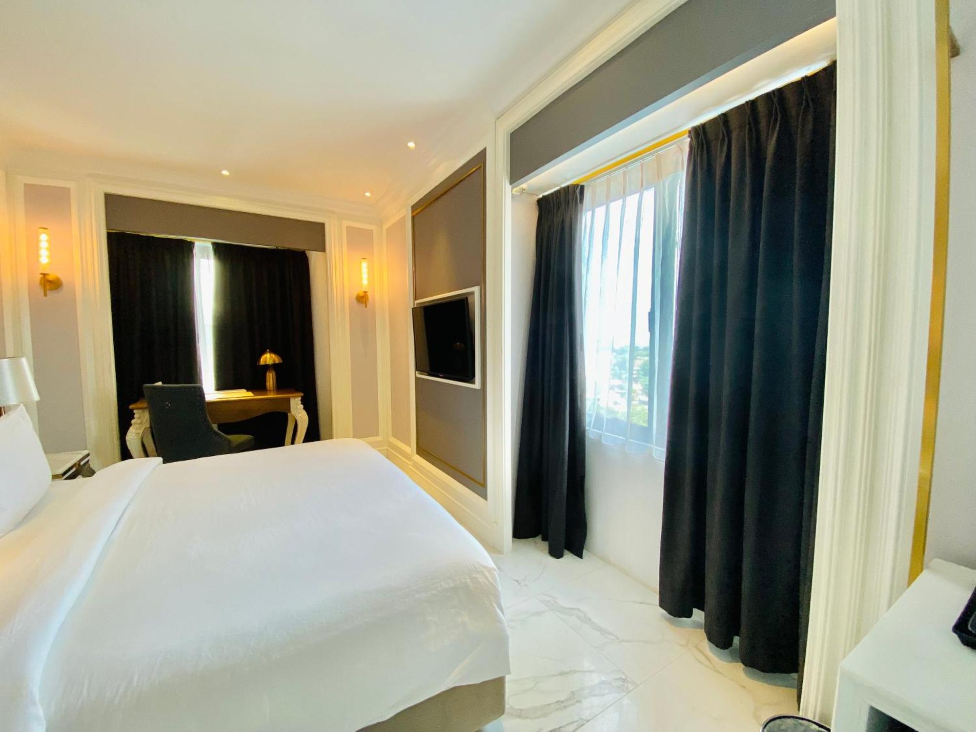 Grand Eska Hotel & Suites Batam Nagoya Exterior foto