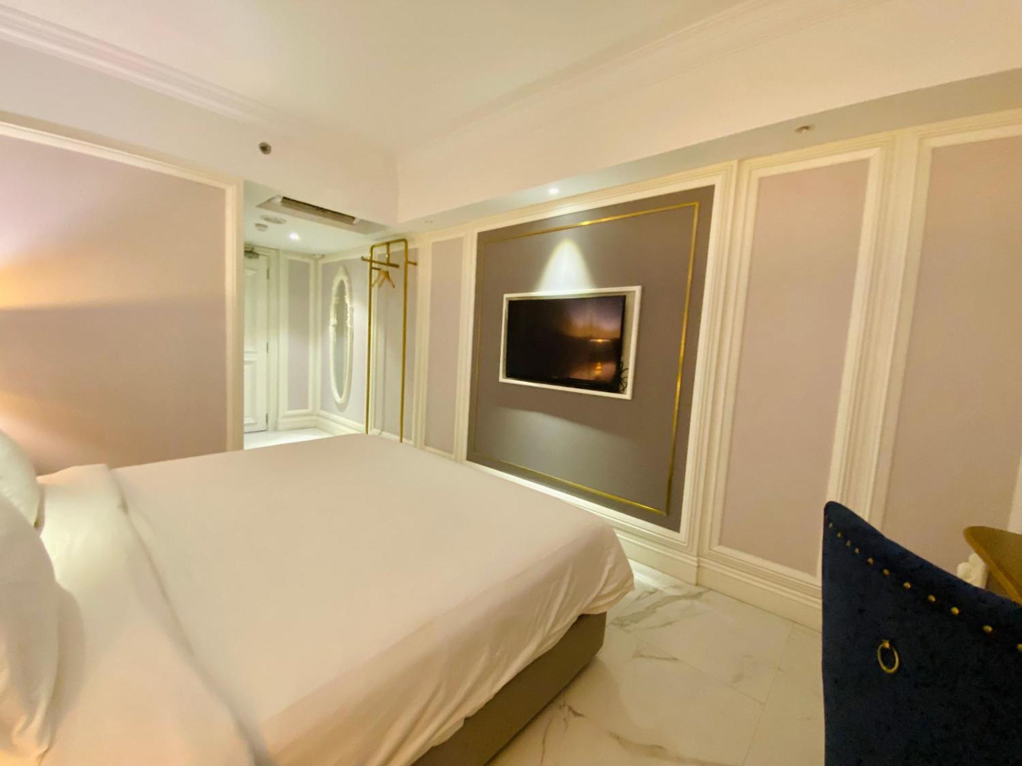 Grand Eska Hotel & Suites Batam Nagoya Exterior foto