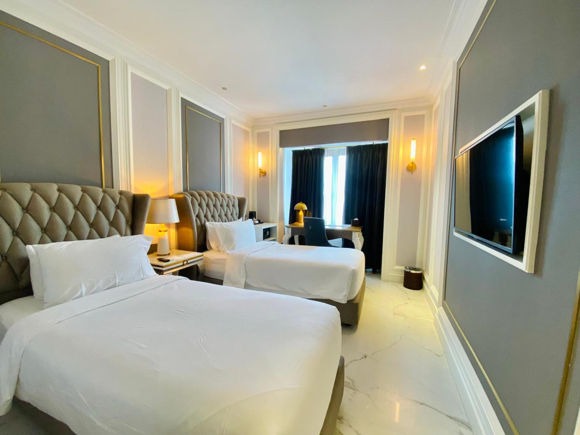 Grand Eska Hotel & Suites Batam Nagoya Exterior foto