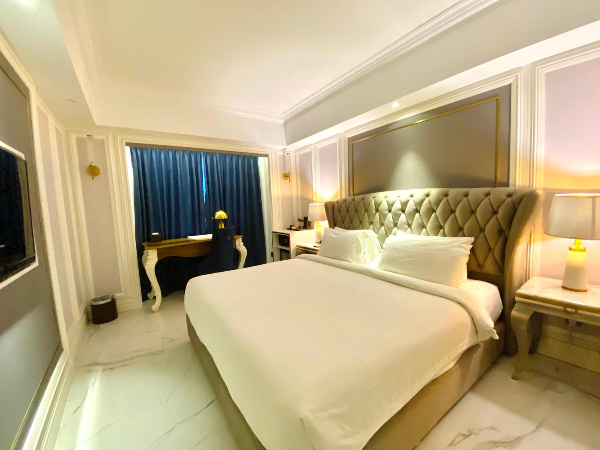 Grand Eska Hotel & Suites Batam Nagoya Exterior foto